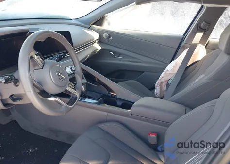 2023 Hyundai Elantra z USA, uszkodzony, nr VIN KMHLS4AG1PU615407